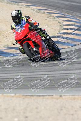 media/Dec-01-2025-Moto Forza (Mon) [[2daa91e15f]]/2-Intermediate Group/Session 2 (Turns 9 and 10)/